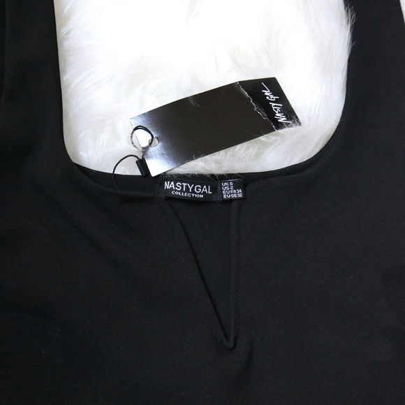 NASTY GAL NWT Black Bodysuit V Size 2 - Picture 6 of 8